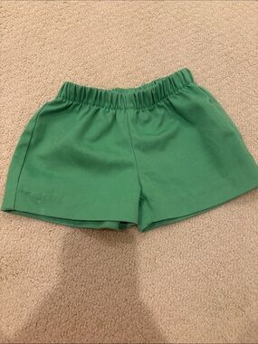 Little English shorts size 12 months never dried